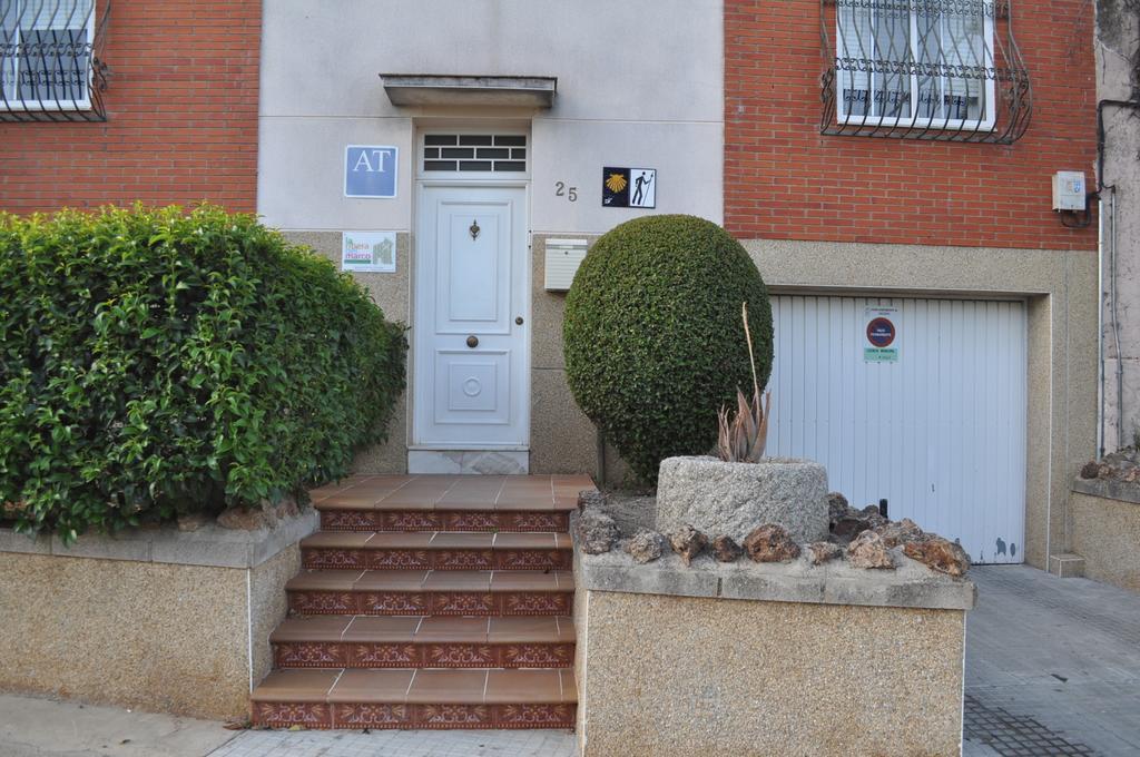 Apartamento Turistico La Ribera Del Marco Caces Chambre photo
